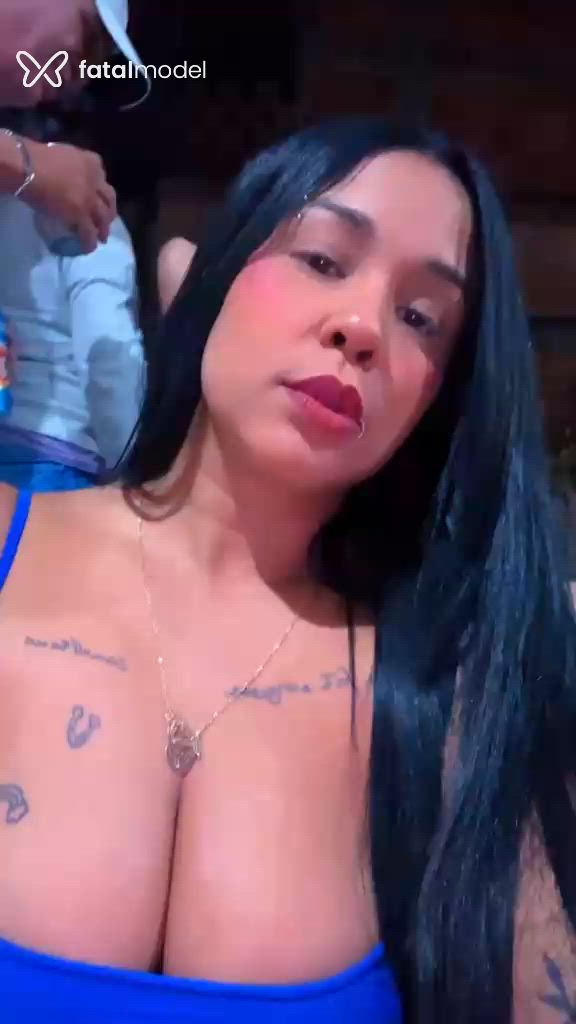 Acompanhante mulher morena (o) de olhos castanhos - Vitória Souza