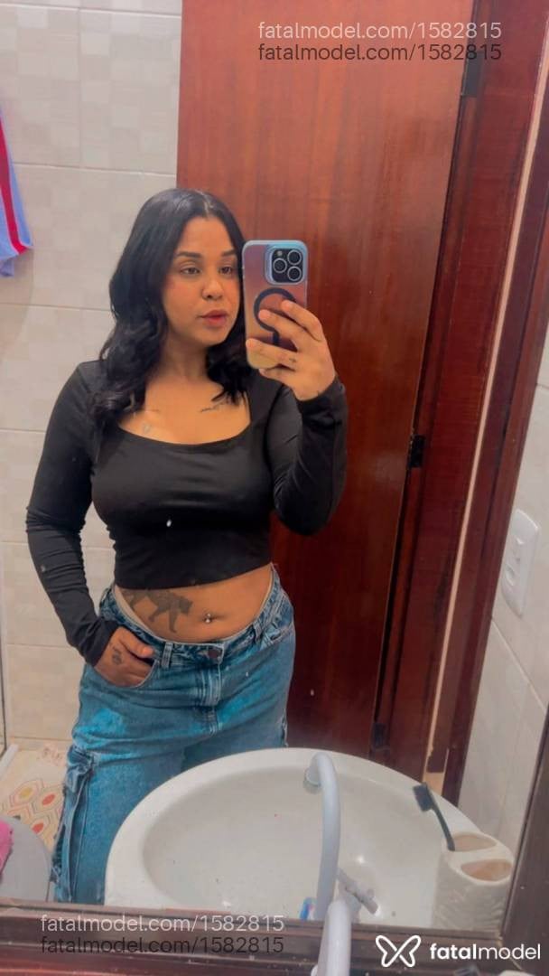 Acompanhante mulher morena (o) de olhos castanhos - Vitória Souza
