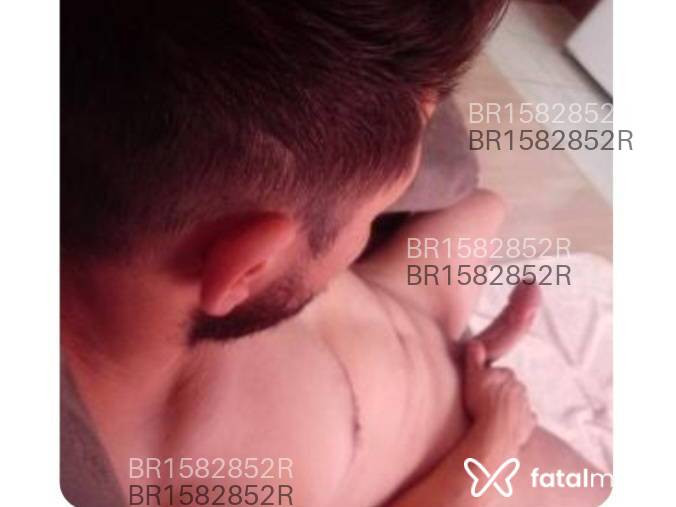 Acompanhante homem morena (o) de olhos castanhos em Virtual Acompanhante homem morena (o) de olhos castanhos em Virtual - Matteo Britt
