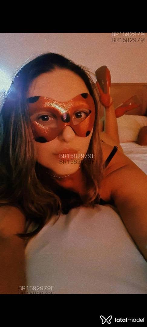Acompanhante mulher morena (o) de olhos verdes em Balneário Camboriú Acompanhante mulher morena (o) de olhos verdes em Balneário Camboriú - Morgana Lefay
