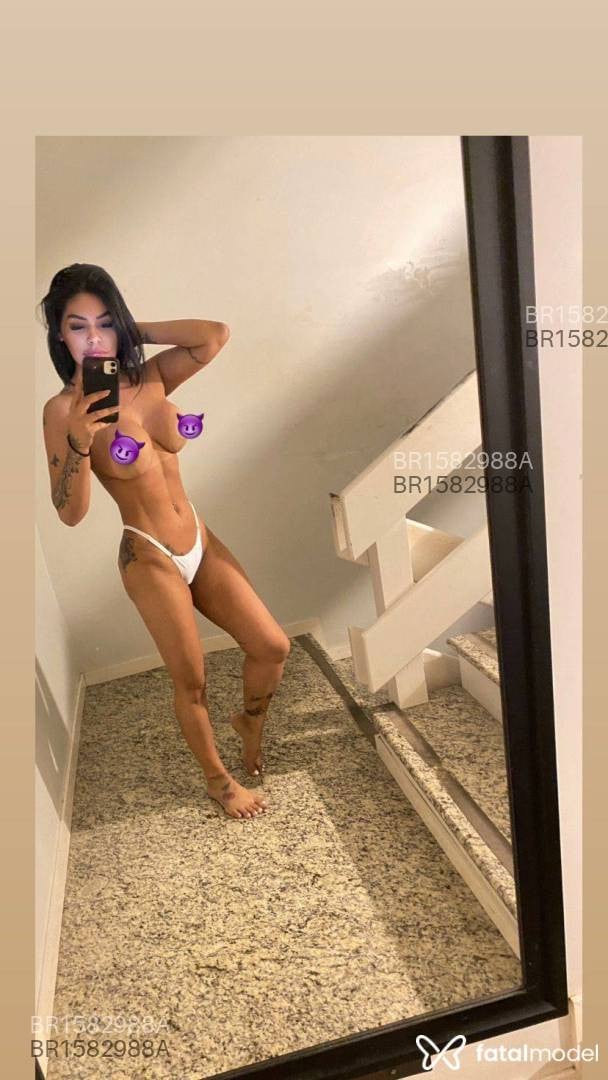 Acompanhante mulher morena (o) de olhos castanhos em Florianópolis - Larissa VIllar