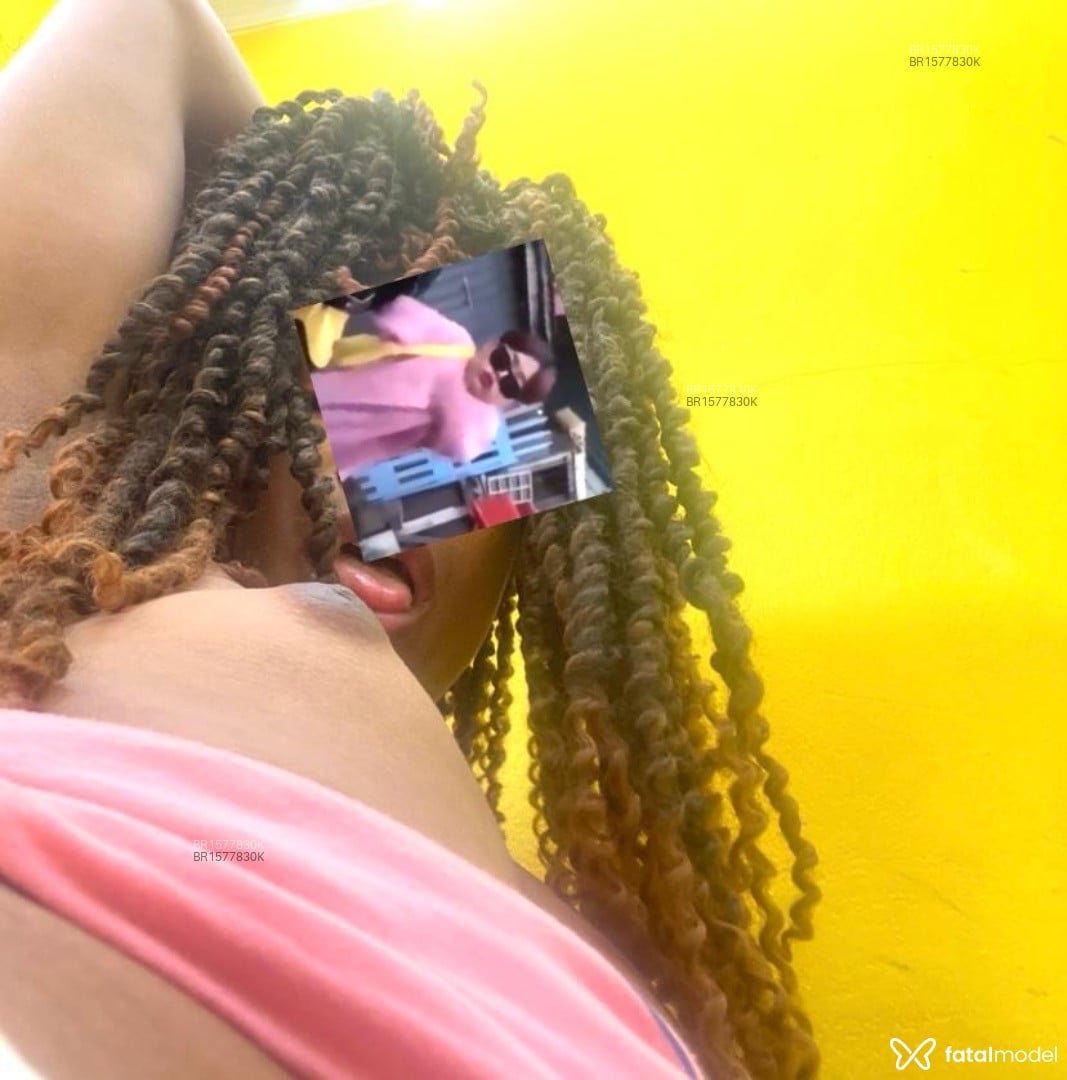 Acompanhante mulher trans ruiva (o) de olhos castanhos em Balneário Camboriú - mia albuquerque