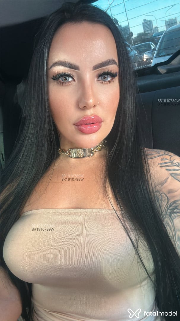 Acompanhante mulher com cabelo castanho de olhos castanhos em São Paulo Acompanhante mulher com cabelo castanho de olhos castanhos em São Paulo - Luiza Lee