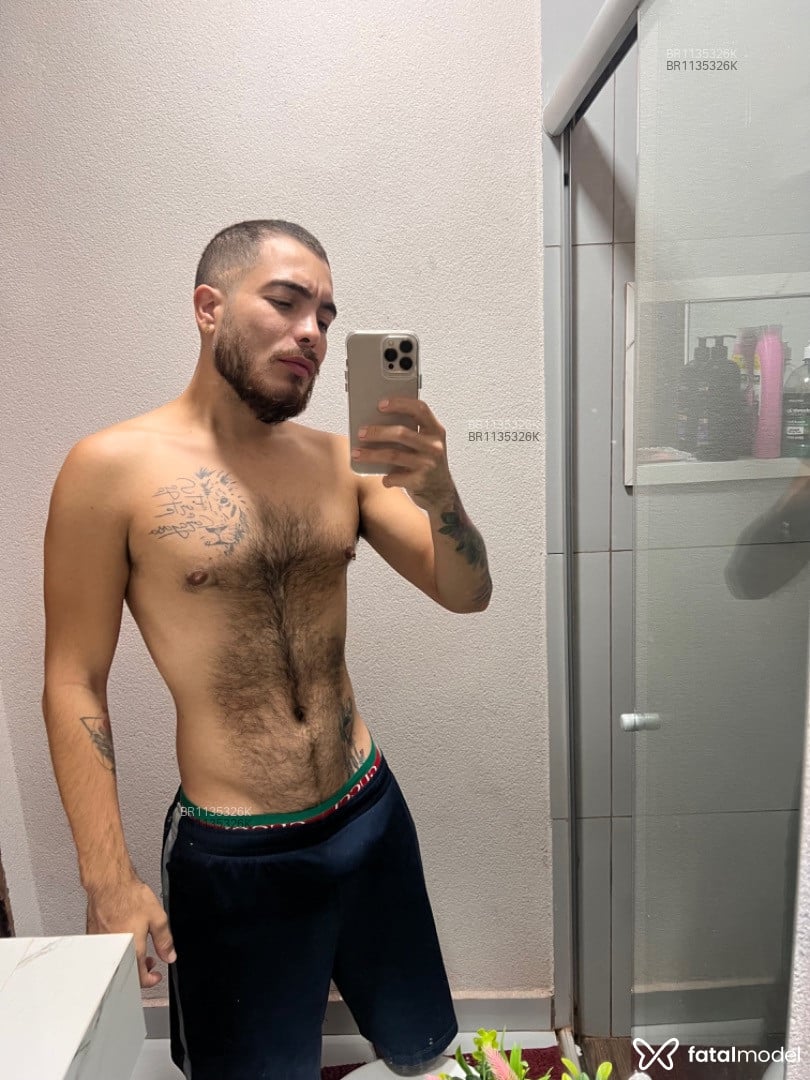 Acompanhante homem com cabelo castanho de olhos castanhos em Presidente Prudente Acompanhante homem com cabelo castanho de olhos castanhos em Presidente Prudente - Gregorio Sampaio