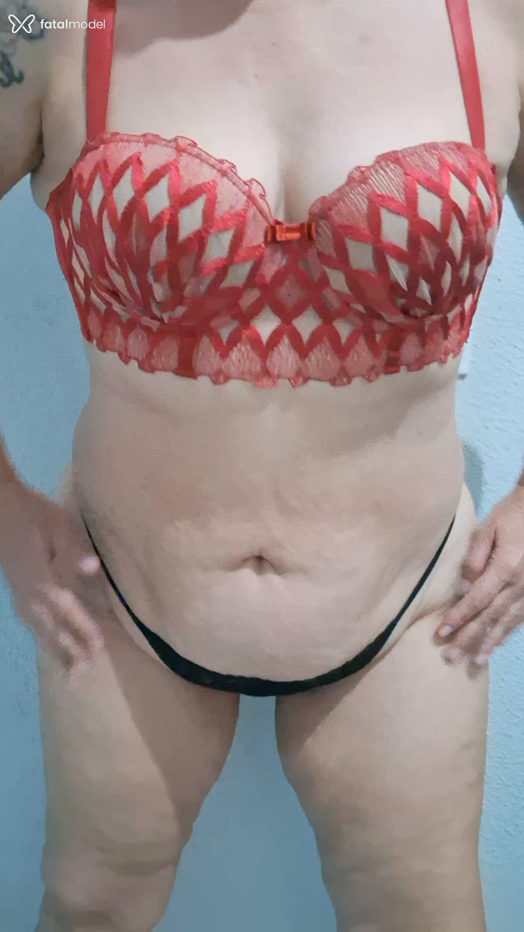 Acompanhante mulher com cabelo castanho de olhos castanhos em Bauru Acompanhante mulher com cabelo castanho de olhos castanhos em Bauru - Alexia Dourado