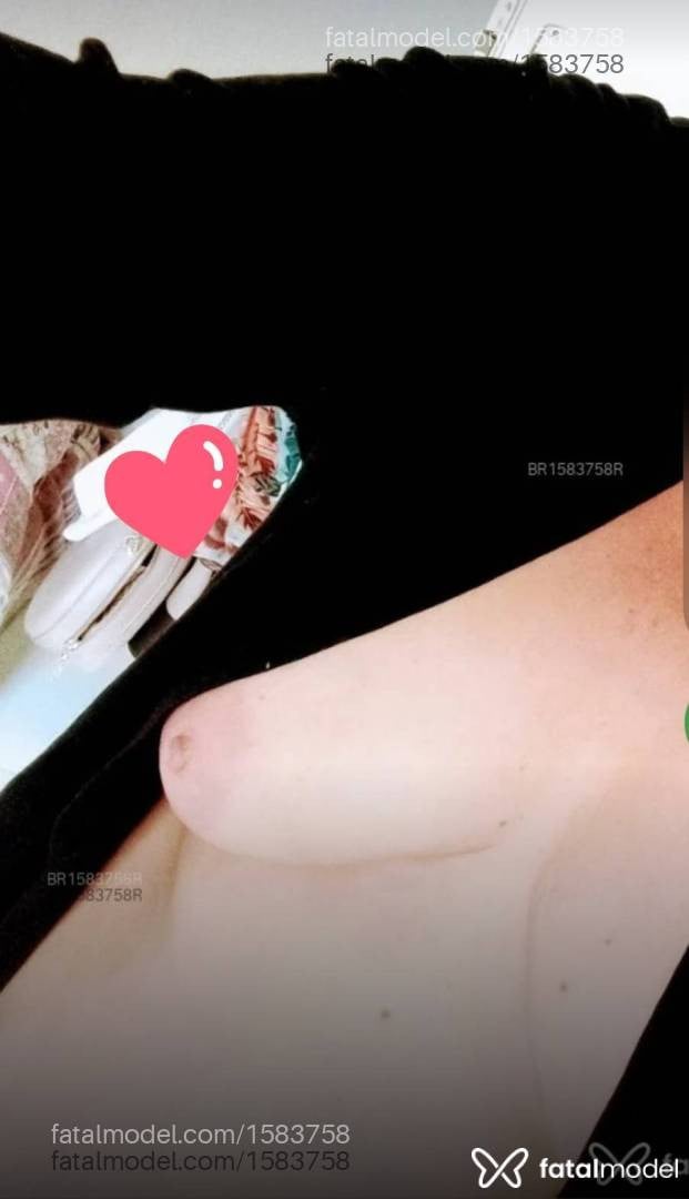 Acompanhante mulher com cabelo castanho de olhos castanhos em Bauru Acompanhante mulher com cabelo castanho de olhos castanhos em Bauru - Alexia Dourado