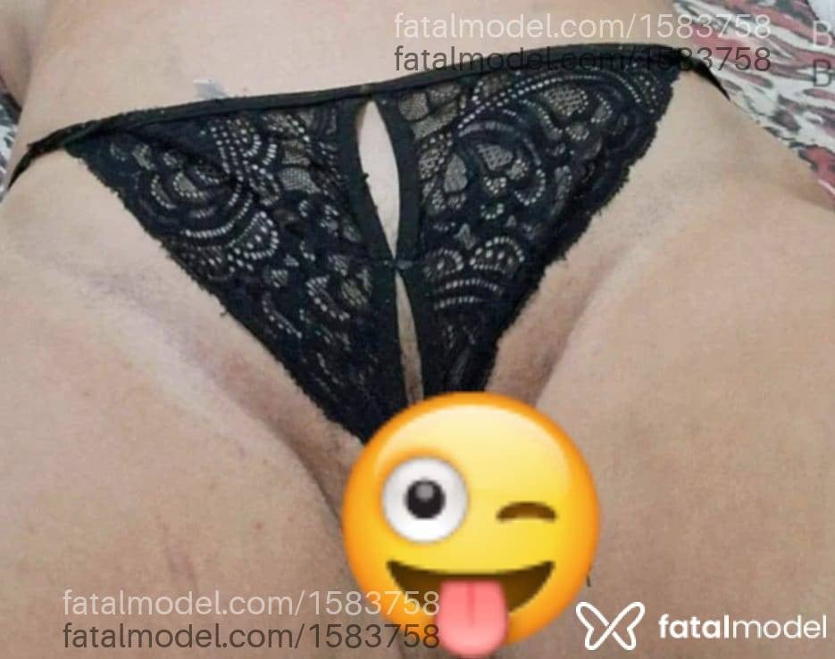 Acompanhante mulher com cabelo castanho de olhos castanhos - Alexia Dourado