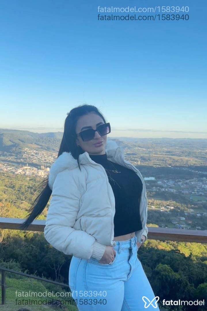 Acompanhante mulher morena (o) de olhos castanhos - Gaby Silva