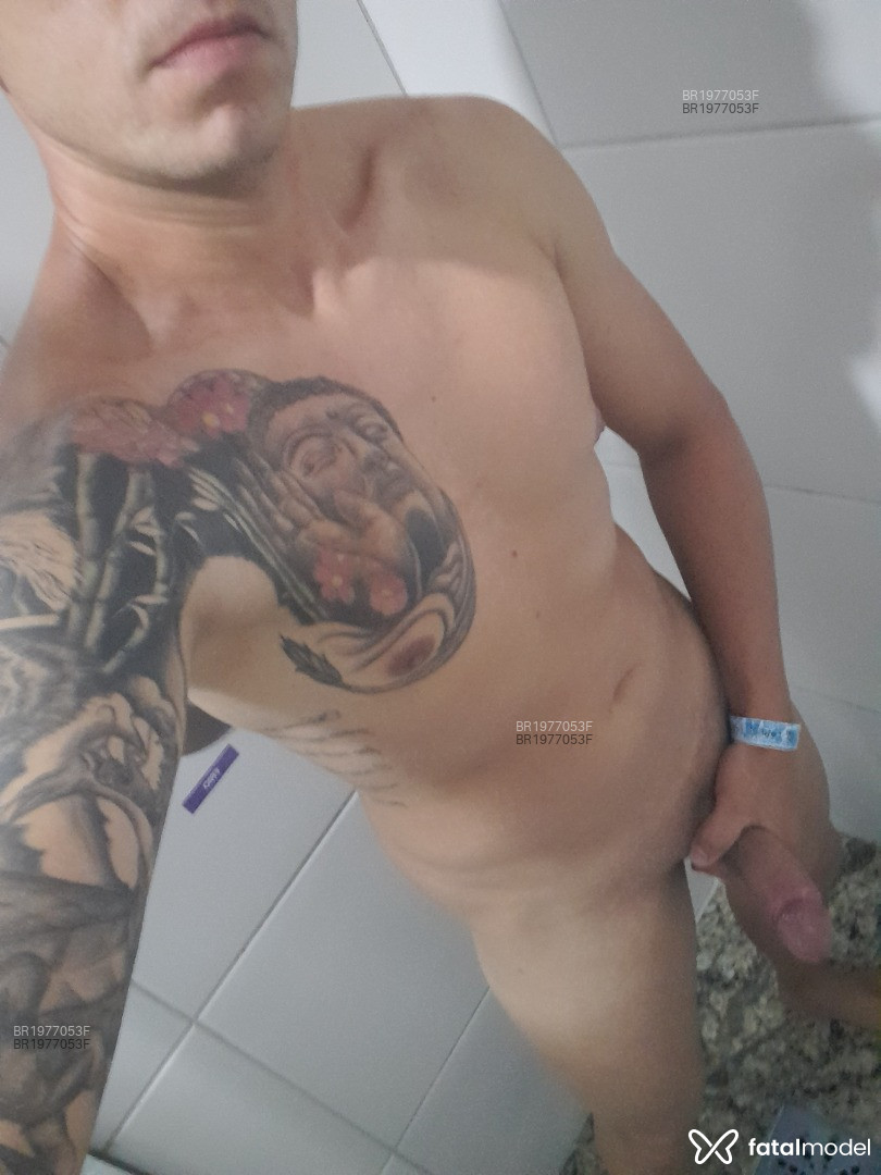 Acompanhante homem com cabelo castanho de olhos castanhos em Florianópolis - Fernando