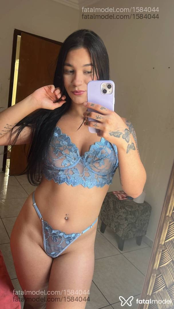 Acompanhante mulher morena (o) de olhos castanhos - Dudda Ferrari
