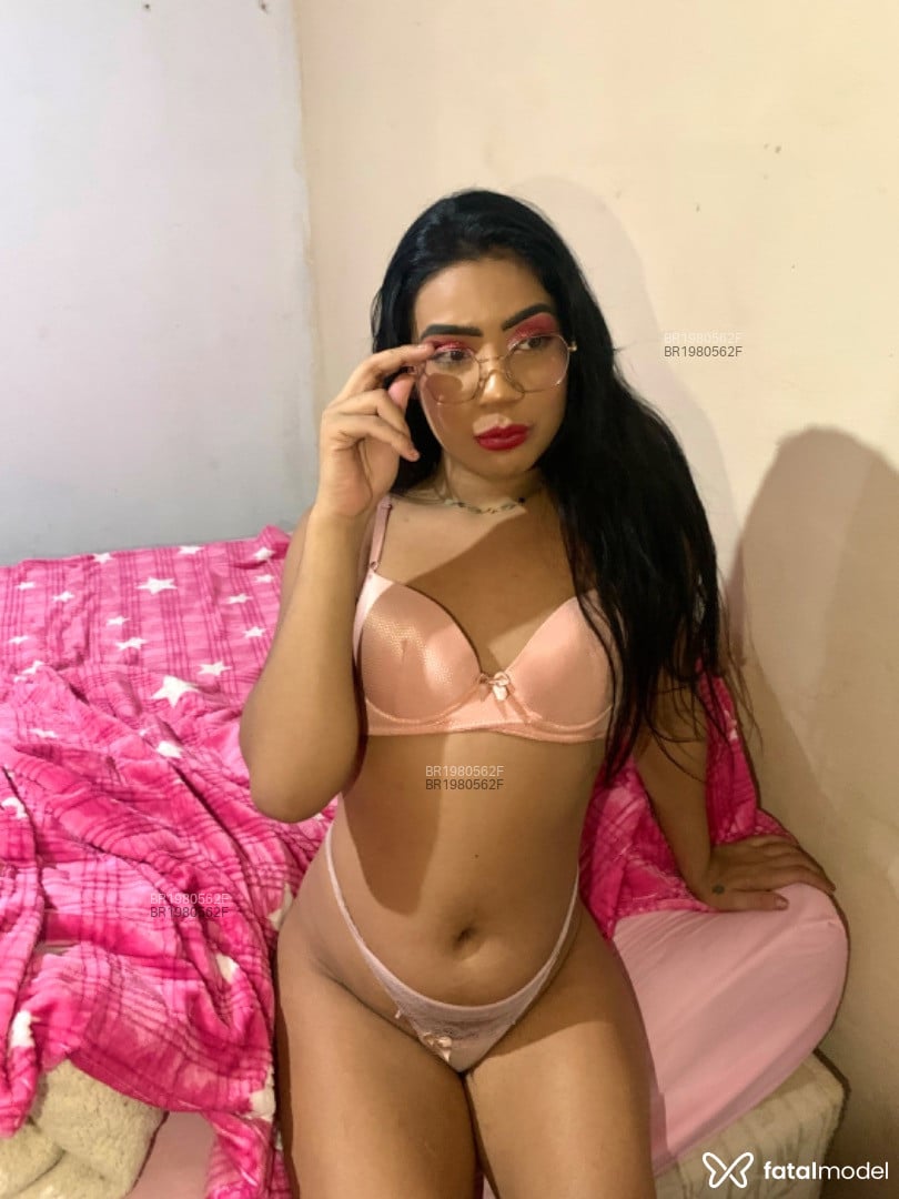 Acompanhante mulher trans com cabelo castanho de olhos castanhos em Itápolis Acompanhante mulher trans com cabelo castanho de olhos castanhos em Itápolis - Maria Eduarda