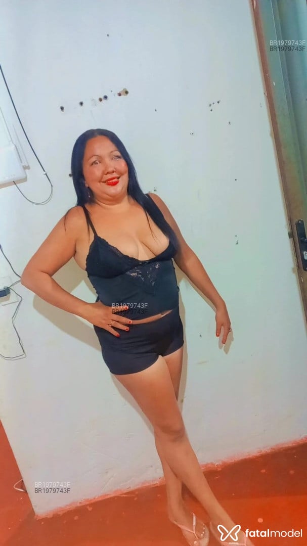 Acompanhante mulher com cabelo castanho de olhos castanhos em Virtual - Mara maravilha