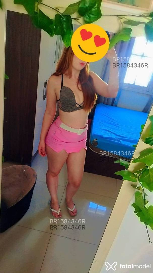 Acompanhante mulher ruiva (o) de olhos mel em Curitiba - Julia Lorenze