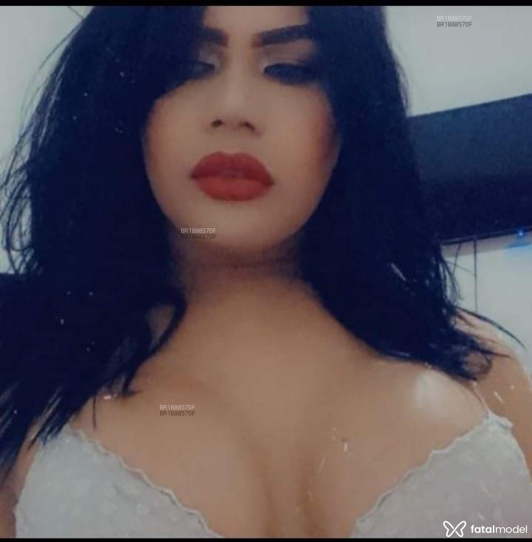 Acompanhante mulher trans morena (o) de olhos pretos em Guaramirim - Estrella