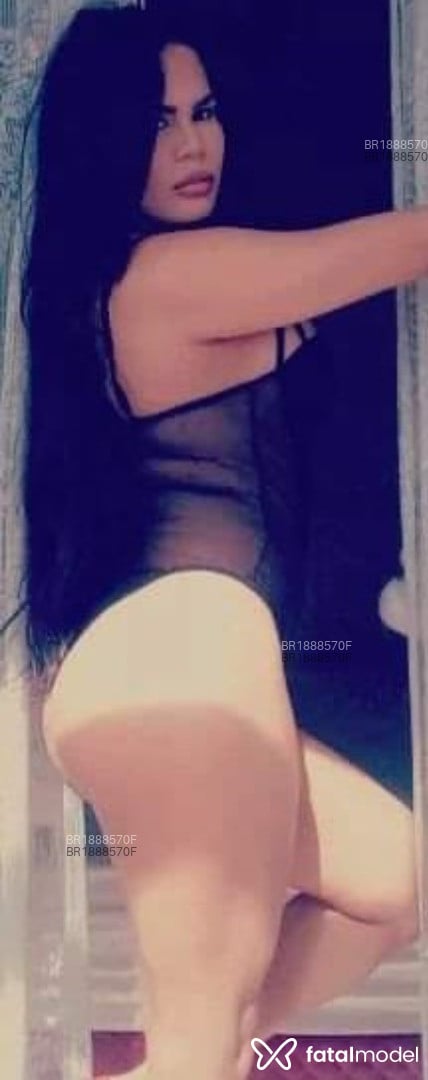 Acompanhante mulher trans morena (o) de olhos pretos em Guaramirim - Estrella