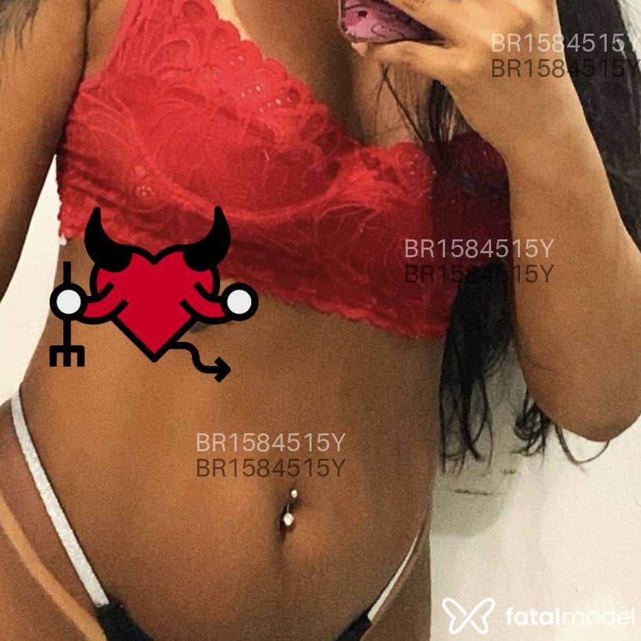Acompanhante mulher morena (o) de olhos azuis em Virtual - Mari morena