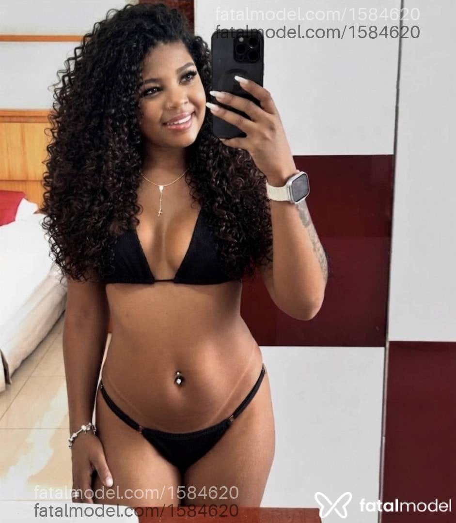 Acompanhante mulher com cabelo castanho de olhos castanhos em Florianópolis Acompanhante mulher com cabelo castanho de olhos castanhos em Florianópolis - Yasmin Prado