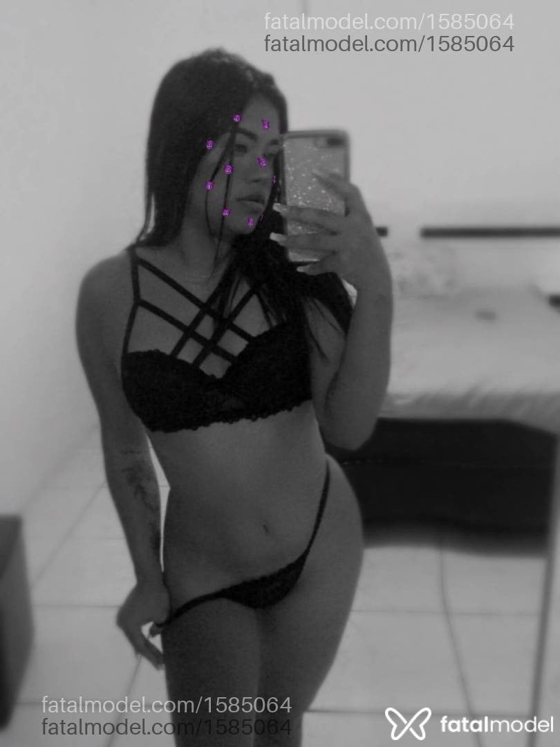 Acompanhante mulher com cabelo castanho de olhos pretos - Sara