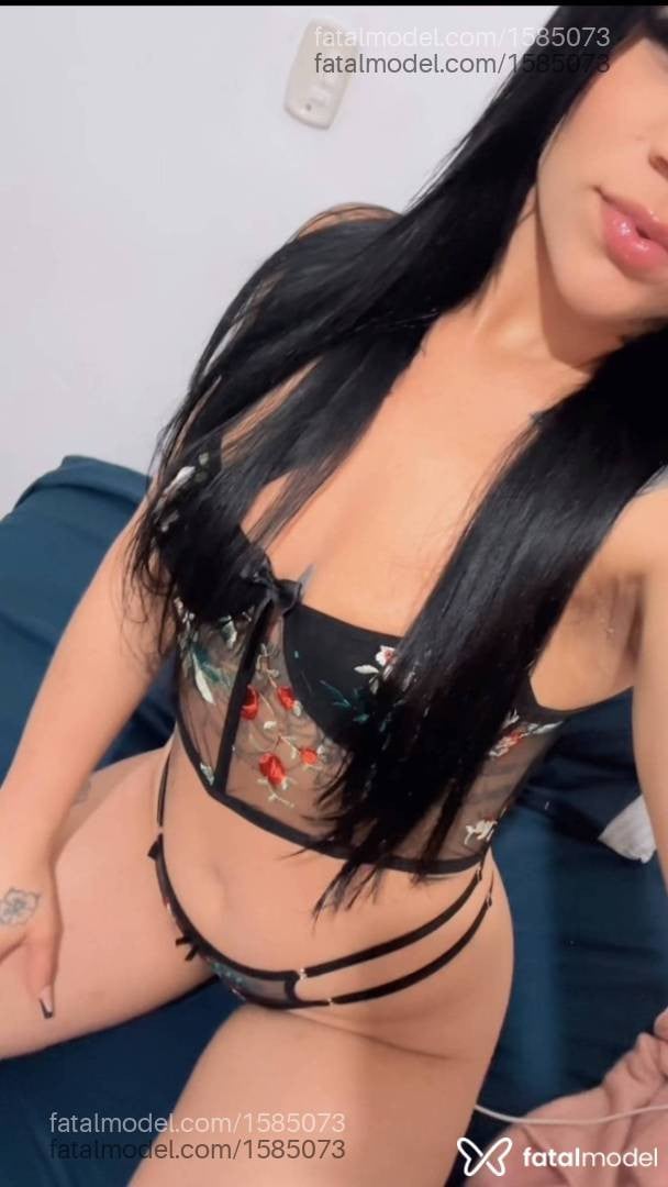 Acompanhante mulher ruiva (o) de olhos castanhos - Kate