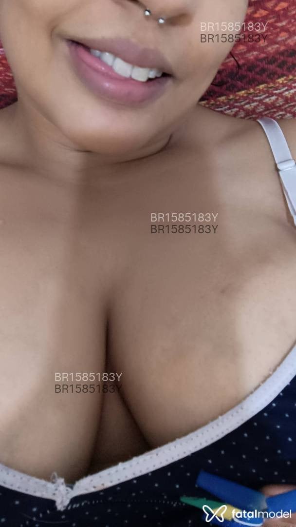 Acompanhante mulher morena (o) de olhos castanhos em Virtual - Alanis Monroe