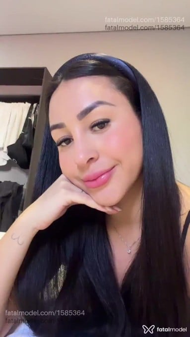 Acompanhante mulher morena (o) de olhos castanhos em Maringá - Laura