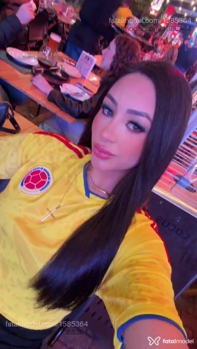 Acompanhante mulher morena (o) de olhos castanhos - Laura