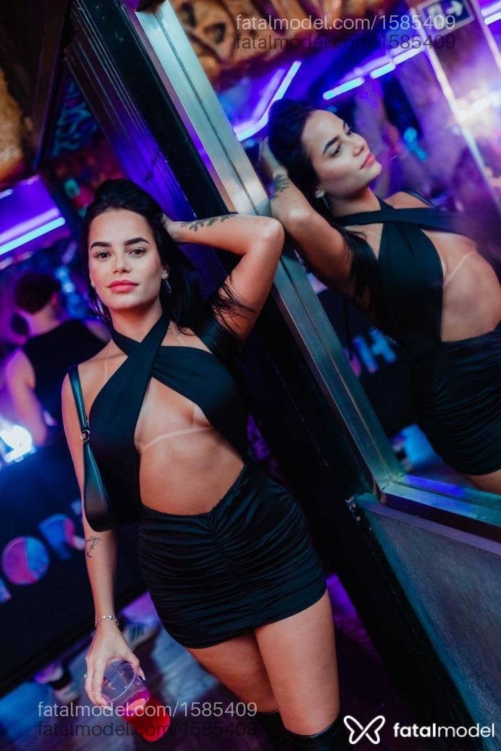 Acompanhante mulher morena (o) de olhos castanhos - Luanna