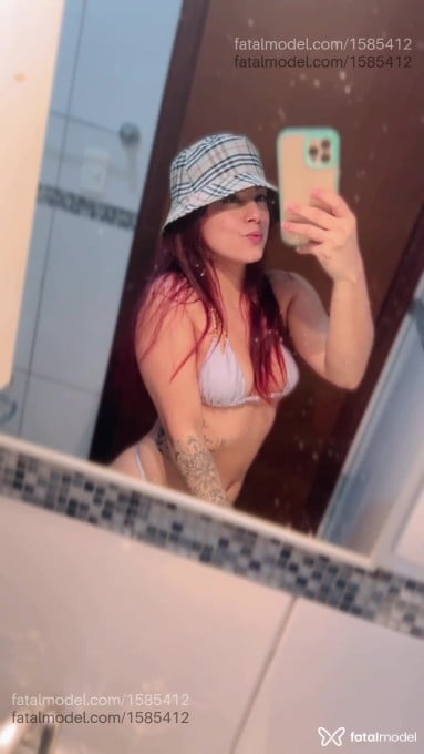 Acompanhante mulher ruiva (o) de olhos castanhos em São Carlos Acompanhante mulher ruiva (o) de olhos castanhos em São Carlos - Sophie Benvenut