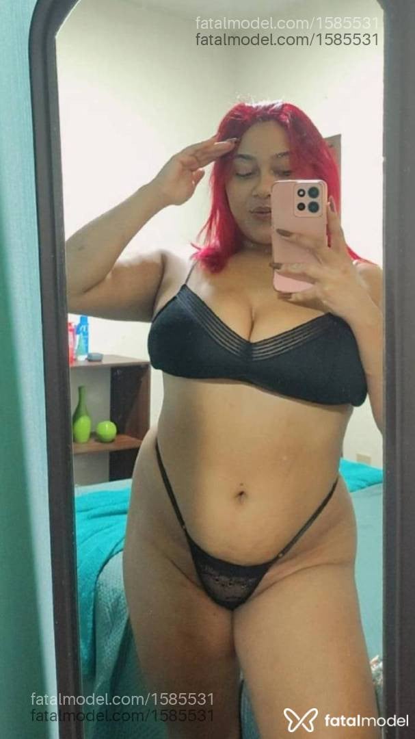 Acompanhante mulher ruiva (o) de olhos castanhos - Lorrayne Piment