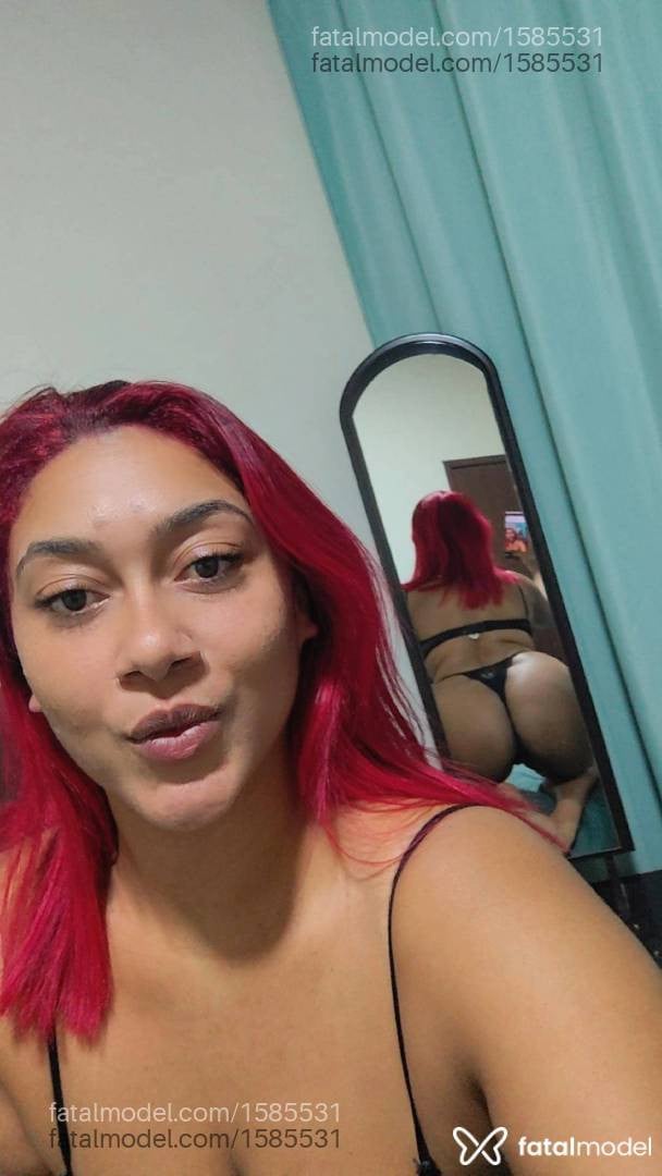 Acompanhante mulher ruiva (o) de olhos castanhos - Lorrayne Piment