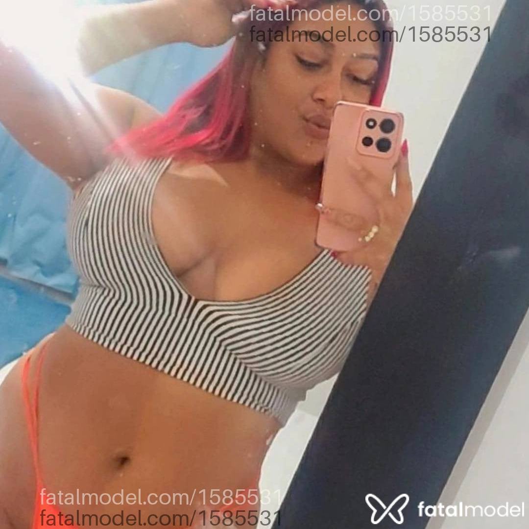 Acompanhante mulher ruiva (o) de olhos castanhos - Lorrayne Piment