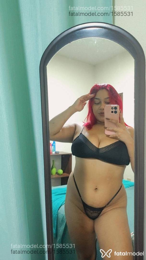 Acompanhante mulher ruiva (o) de olhos castanhos - Lorrayne Piment
