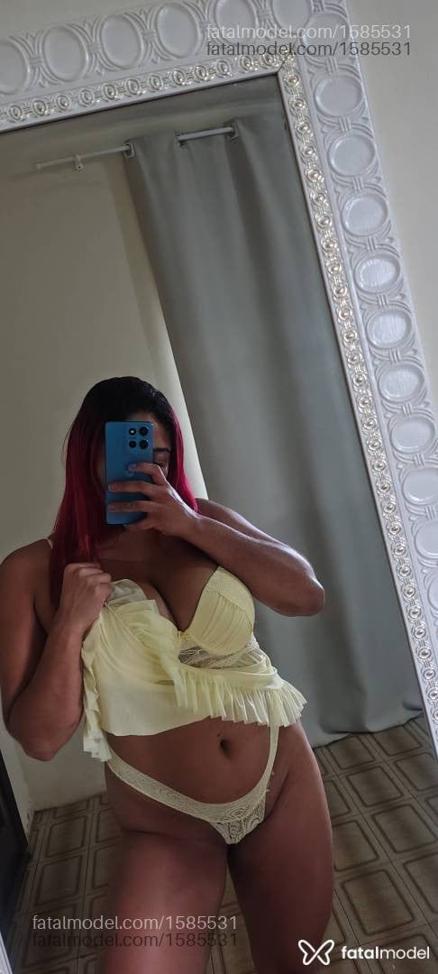Acompanhante mulher ruiva (o) de olhos castanhos em Arcos - Lorrayne Piment