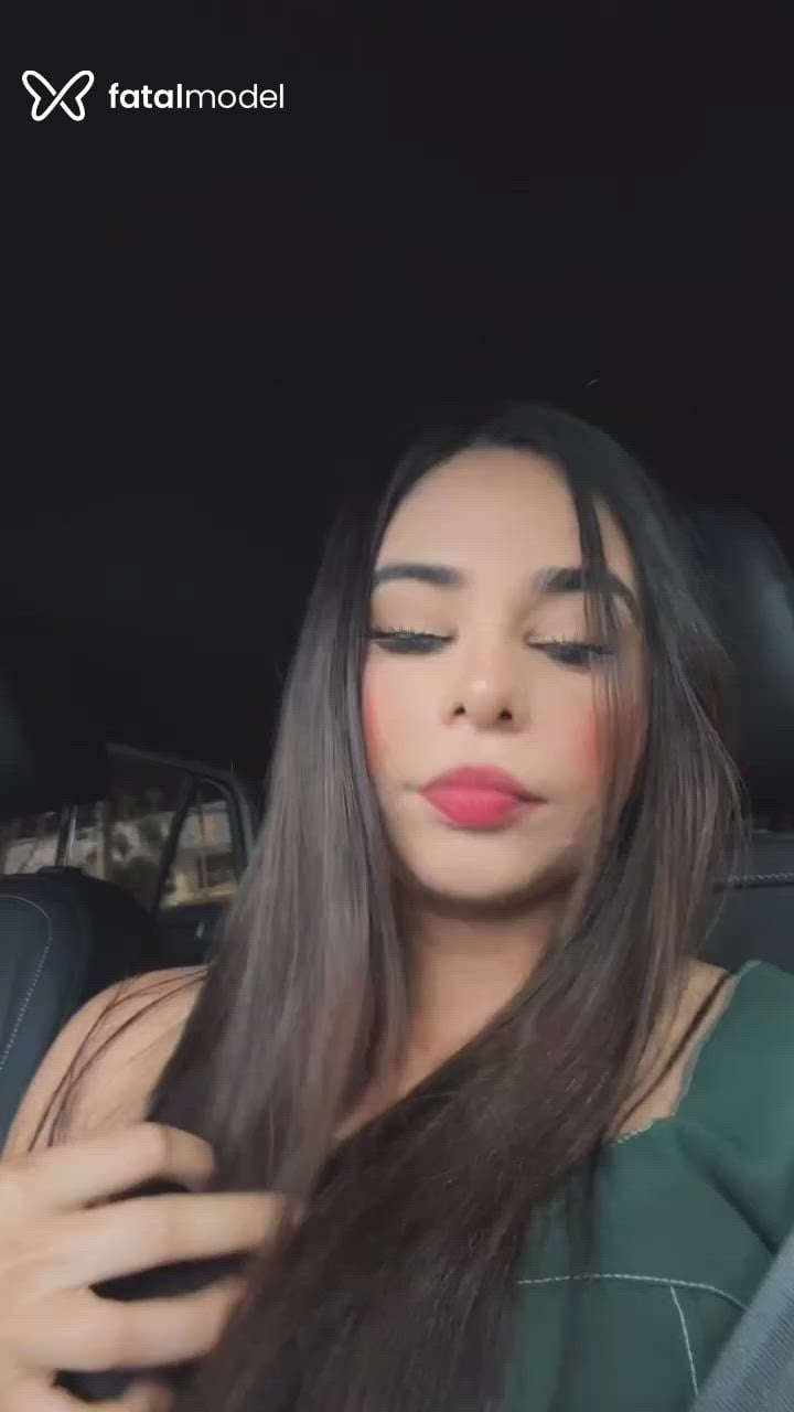 Acompanhante mulher morena (o) de olhos castanhos - Alicya