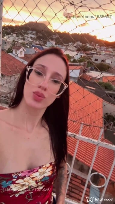 Acompanhante mulher morena (o) de olhos castanhos em Umuarama - Lavinia Borges