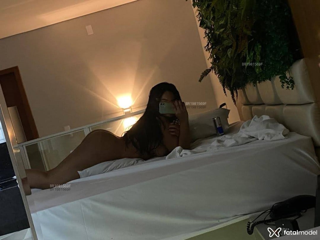 Acompanhante mulher morena (o) de olhos castanhos em Belo Horizonte - Aline