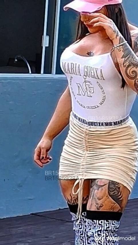 Acompanhante mulher com cabelo castanho de olhos castanhos em São José - Ayla tayná