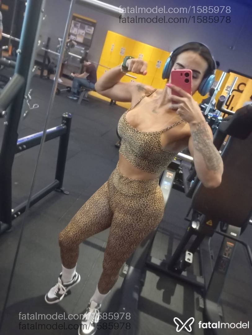Acompanhante travesti com cabelo castanho de olhos castanhos em São José dos Campos - Danielle Senna