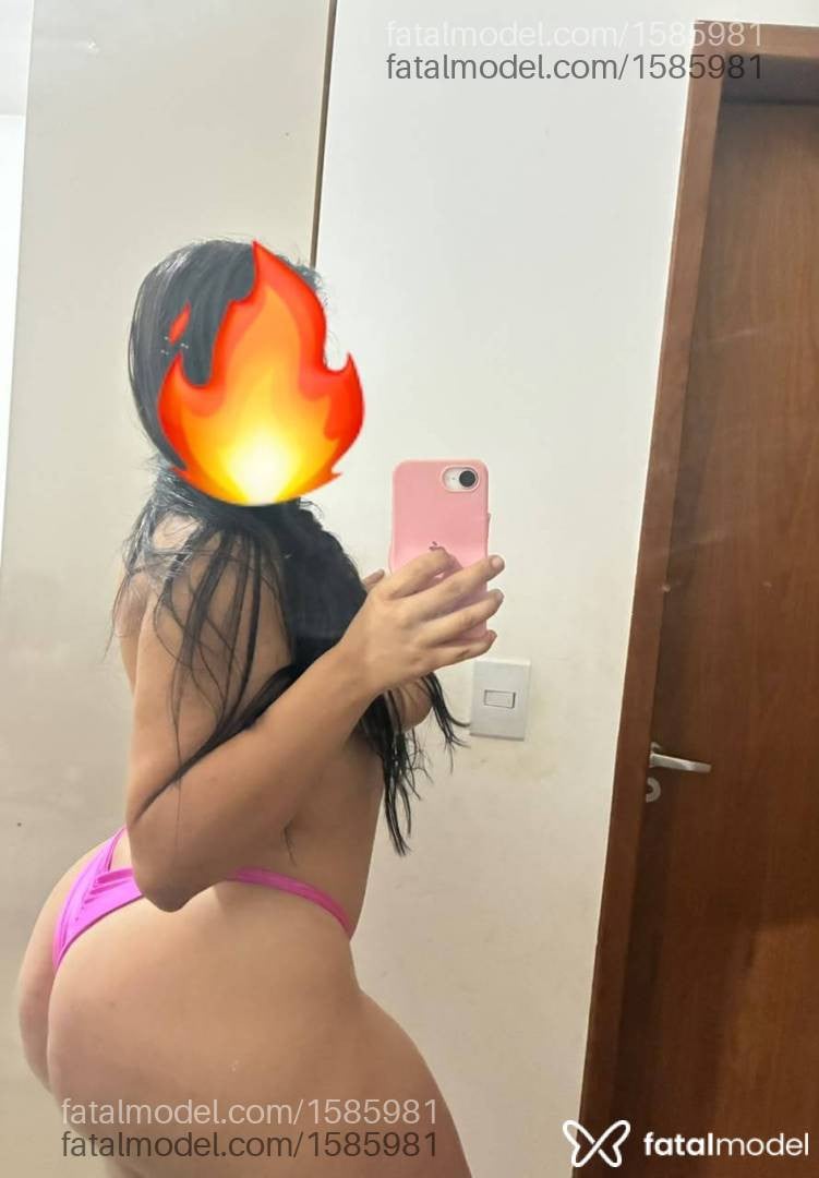 Acompanhante mulher morena (o) de olhos pretos - Letícia Bragança