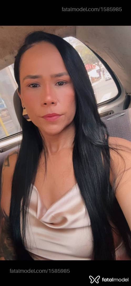 Acompanhante mulher morena (o) de olhos castanhos - Brunna Olivier