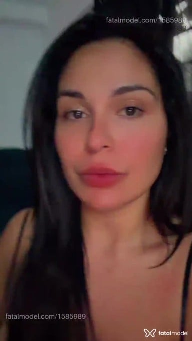Acompanhante mulher morena (o) de olhos pretos em Pindamonhangaba - Julia