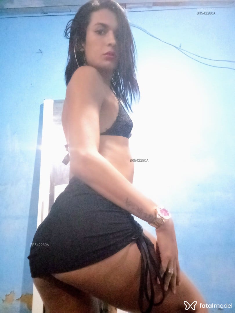 Acompanhante travesti morena (o) de olhos castanhos em Duque de Caxias Acompanhante travesti morena (o) de olhos castanhos em Duque de Caxias - Juliia fernandes