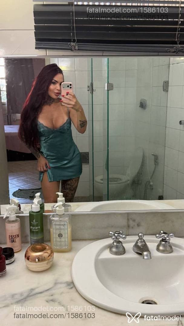 Acompanhante mulher trans ruiva (o) de olhos castanhos em Volta Redonda - Arielle garcez