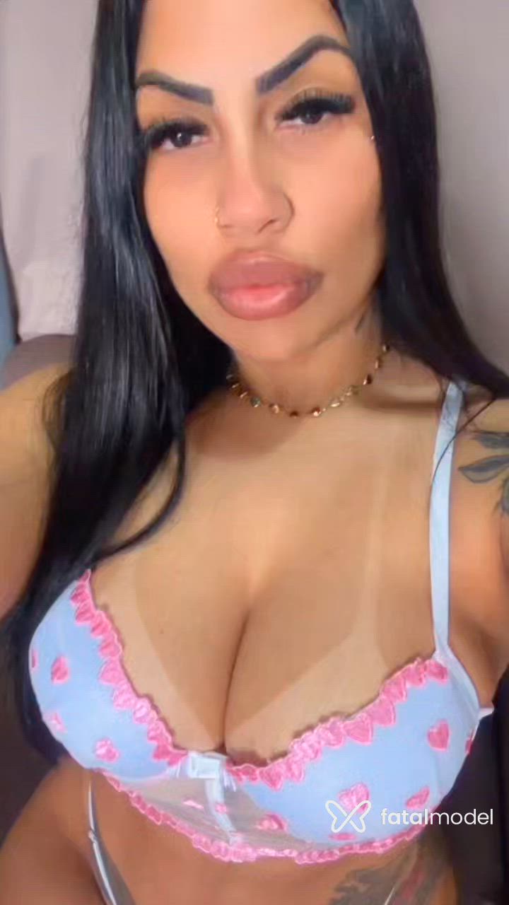 Acompanhante mulher morena (o) de olhos castanhos - Luana scheper Acompanhante mulher morena (o) de olhos castanhos - Luana scheper