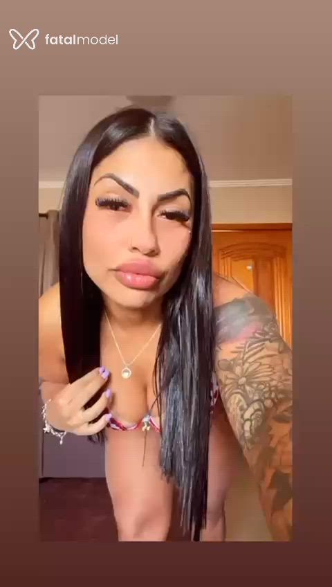 Acompanhante mulher morena (o) de olhos castanhos - Luana scheper