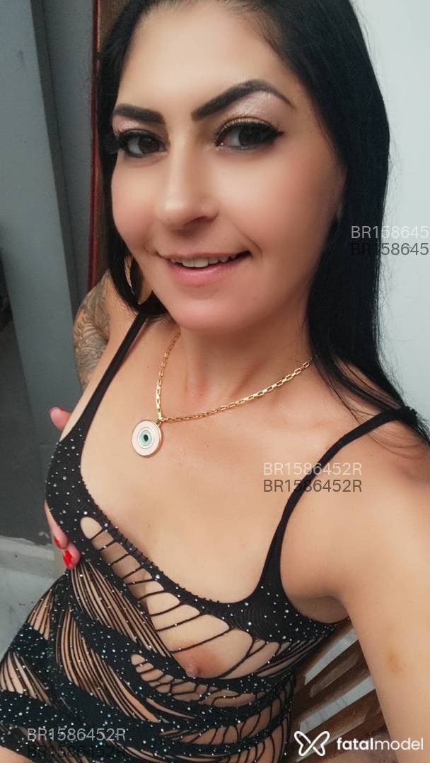 Acompanhante mulher morena (o) de olhos castanhos em Curitiba Acompanhante mulher morena (o) de olhos castanhos em Curitiba - Lilian