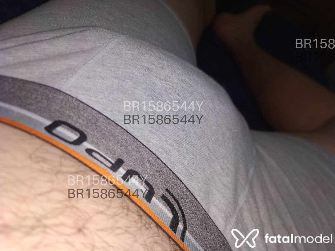 Acompanhante homem com cabelo castanho de olhos verdes em Florianópolis - Hunter Dominus