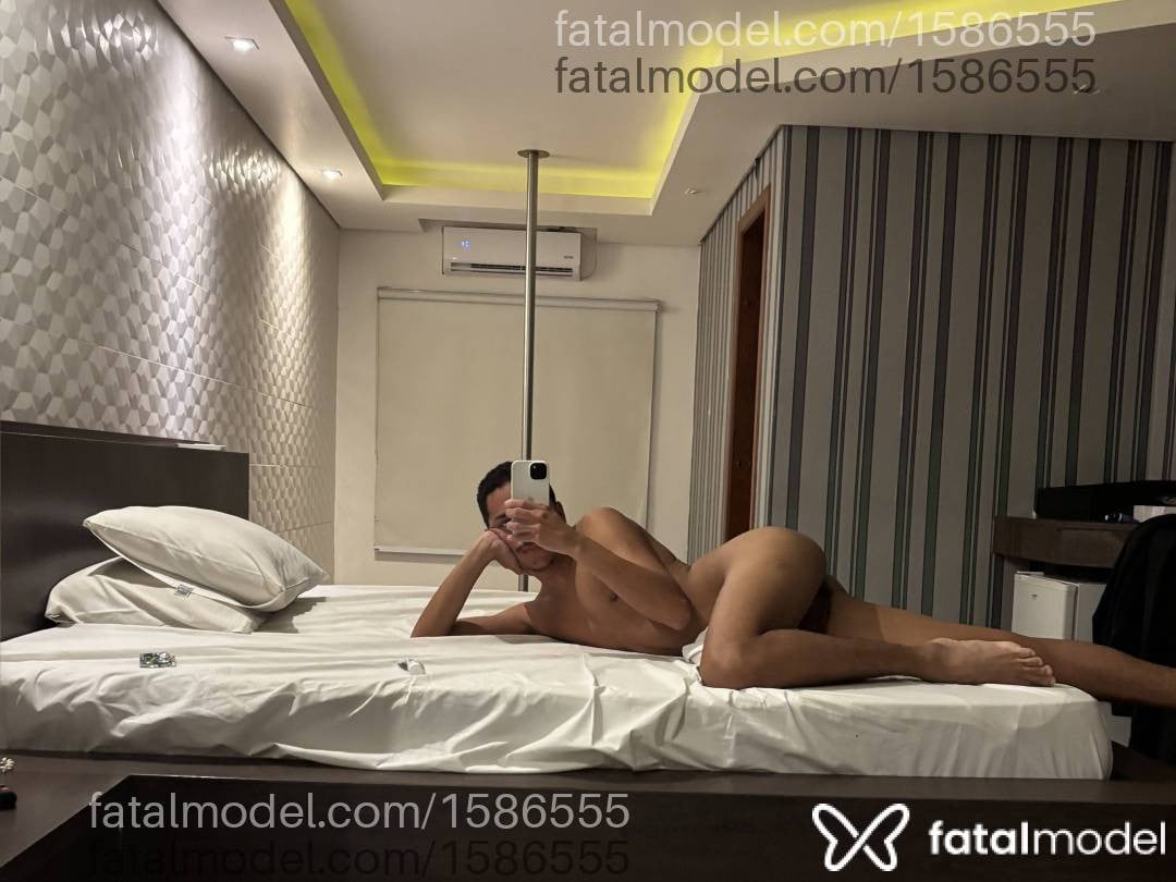 Acompanhante homem morena (o) de olhos castanhos em Pelotas - Victor Muniz