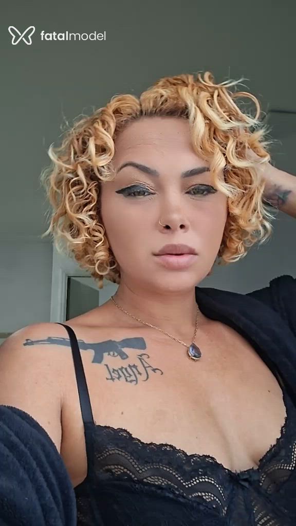 Acompanhante mulher morena (o) de olhos castanhos em São Carlos Acompanhante mulher morena (o) de olhos castanhos em São Carlos - Jade Nakashima