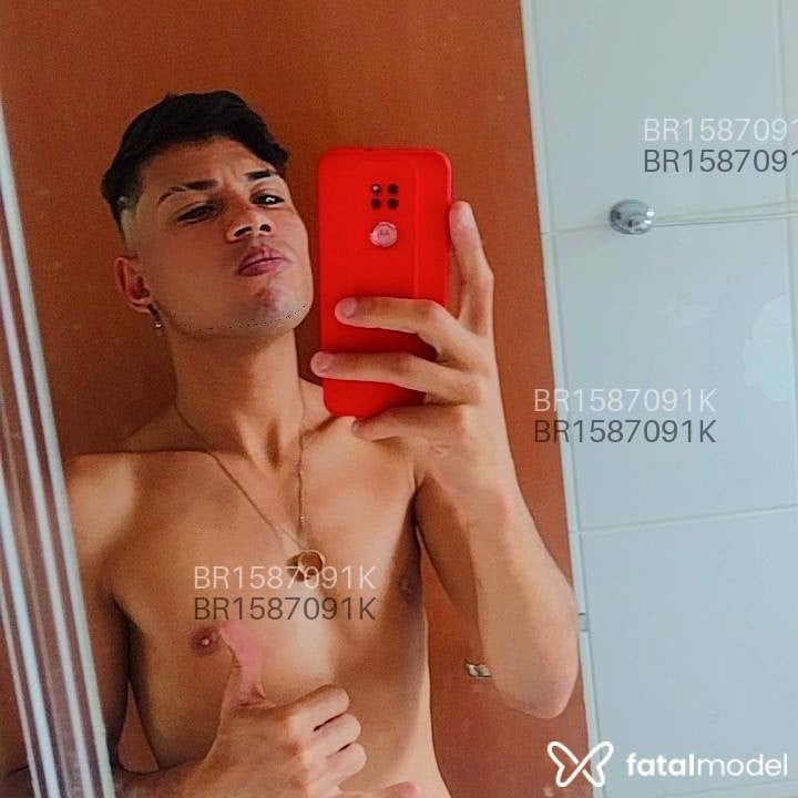 Acompanhante homem morena (o) de olhos pretos em São José dos Campos - Breno